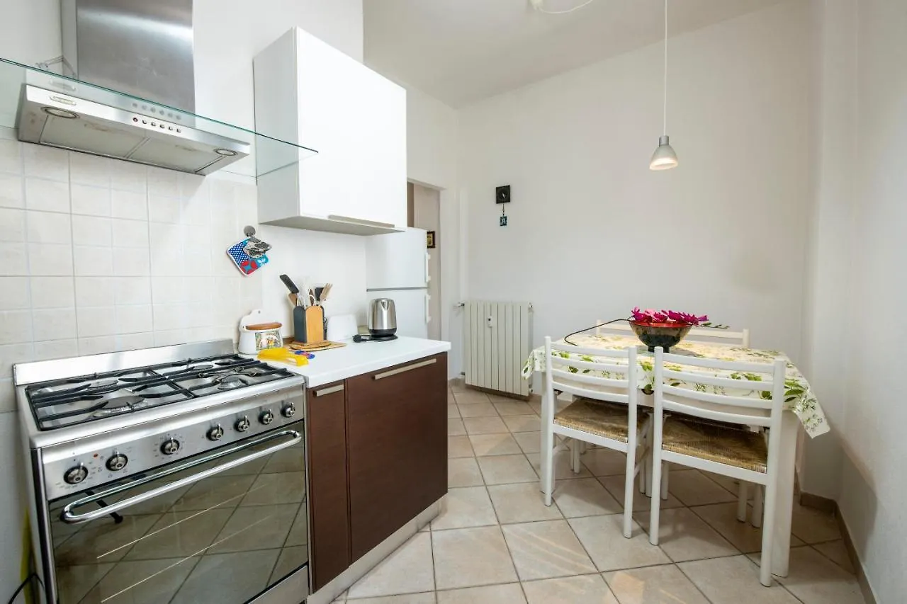 196 - A Casa Di Mary - Chiavari Centro - 700M Dal Mare - Parcheggio Gratis Incluso Apartment 0*,